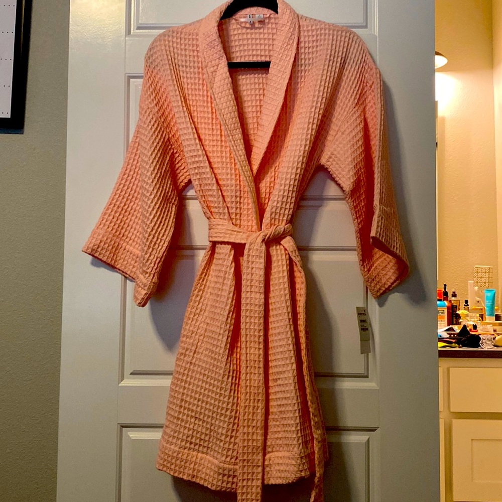 Never Worn brand new Nordstrom robe pink